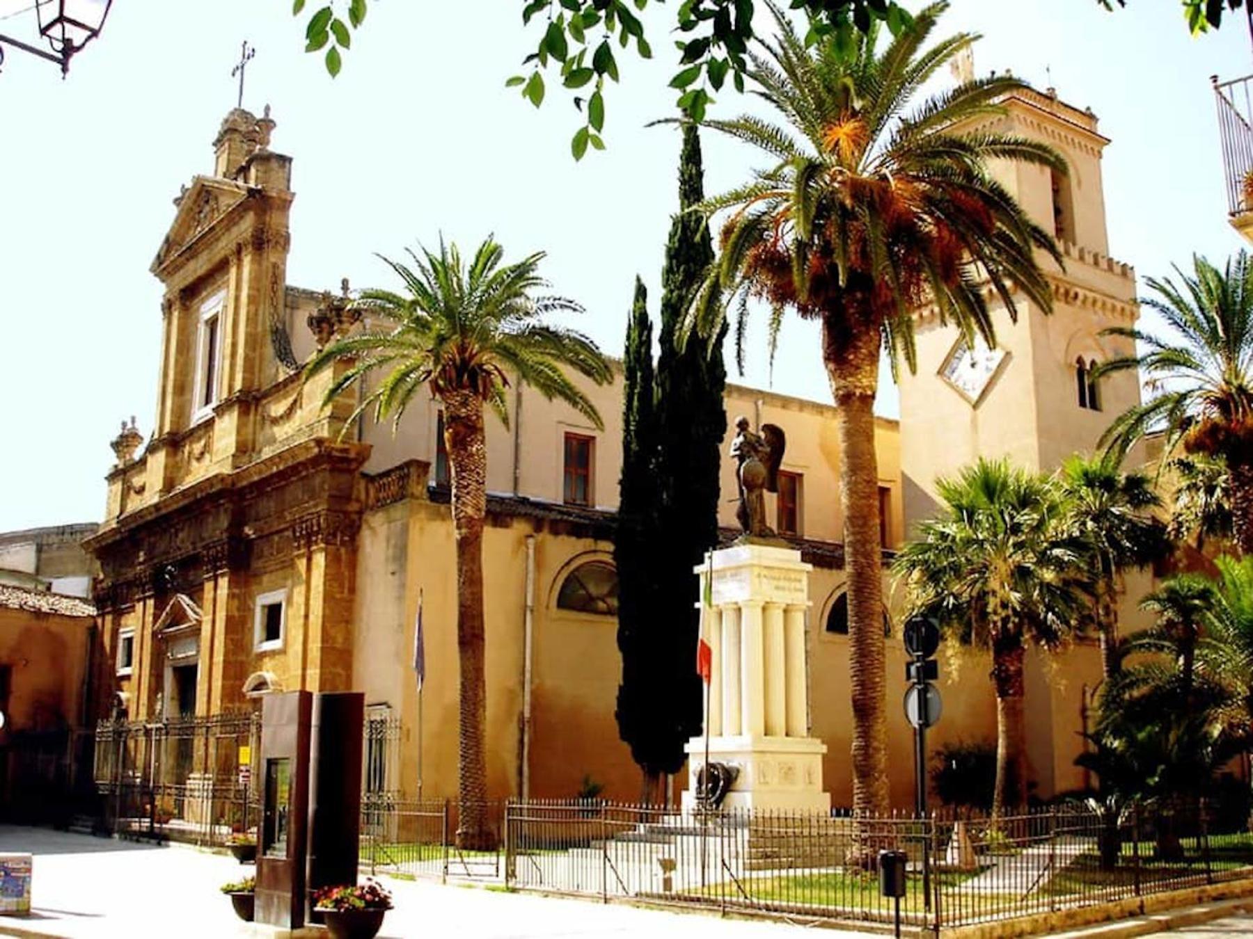 Il Girasole Del Centro Storico Villa Alcamo Bagian luar foto
